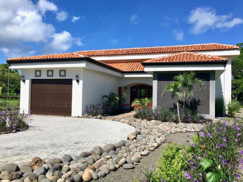 houses-for-sale-in-liberia-costa-rica-financed-luxury-beach-villas